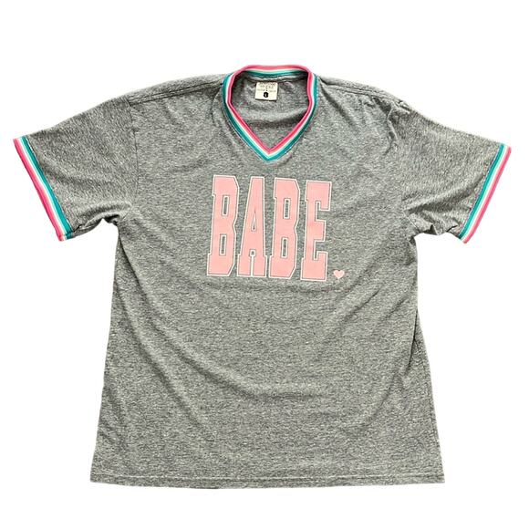 Jadelynn Brooke Cotton Blend Gray Rainbow V-Neck BABY Spell Out T-Shirt‎ Size L - Picture 1 of 9